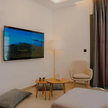 40 Urban Living *